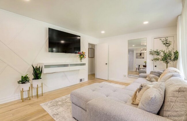 Foto del edificio - 964 Scott Cir