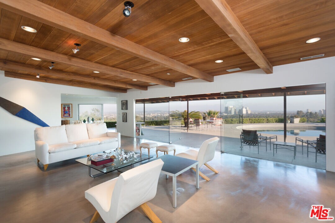 Foto principal - 1230 Shadow Hill Way