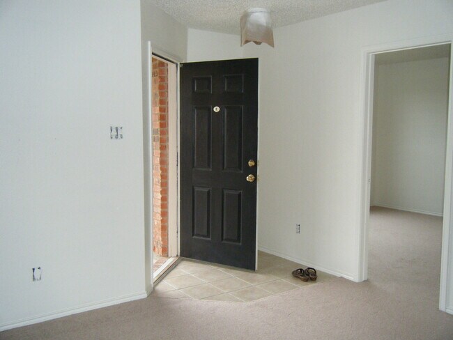 Foto del edificio - Beautiful 2 Story 4 Bedroom home in DeSoto
