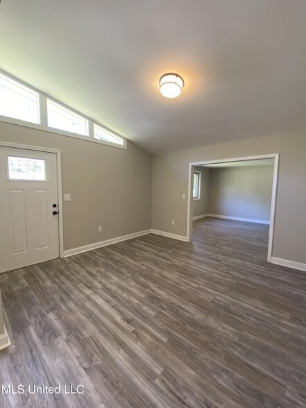 Foto del edificio - 523 Sardis St