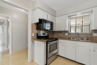 Building Photo - 1522 Baggett Ln