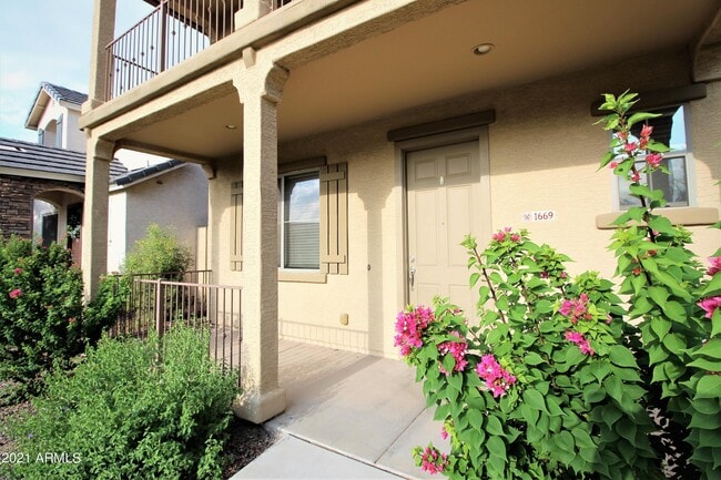 Building Photo - 1669 E Joseph Way