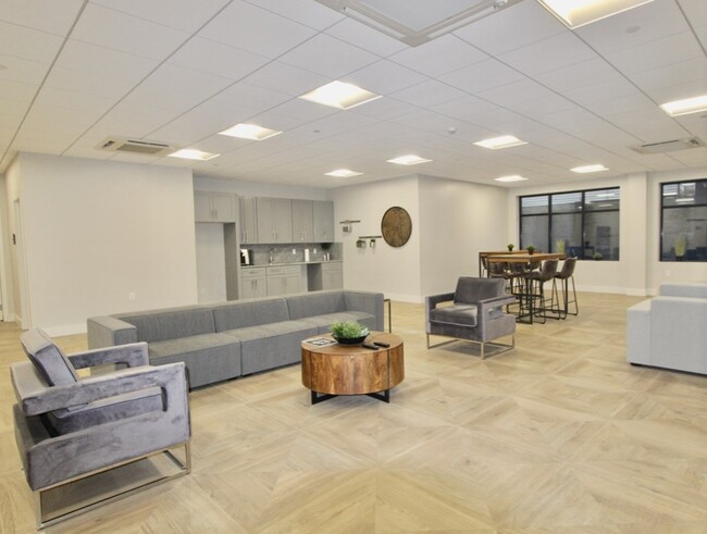 Foto del edificio - 432 McGrath Hwy