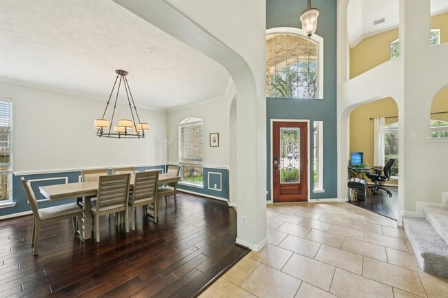 Foto del edificio - 27014 Glenfield Hollow Ln