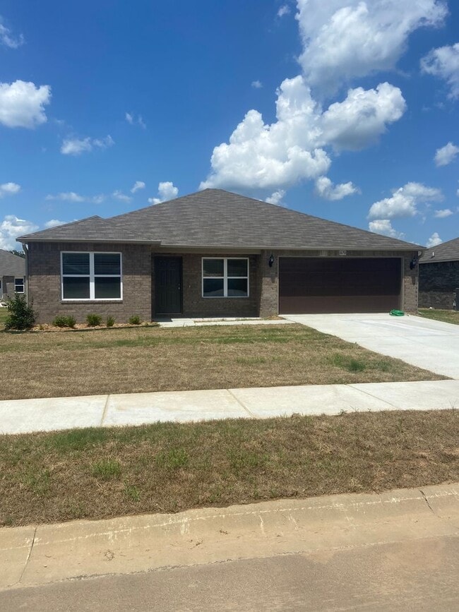 Building Photo - *March Rent FREE!* Four Bedroom | Two Bath Home in Conrad Court