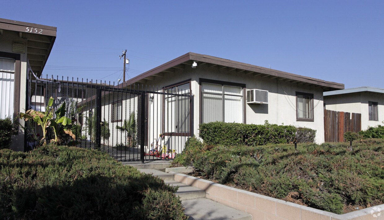 Primary Photo - 5152 San Bernardino St