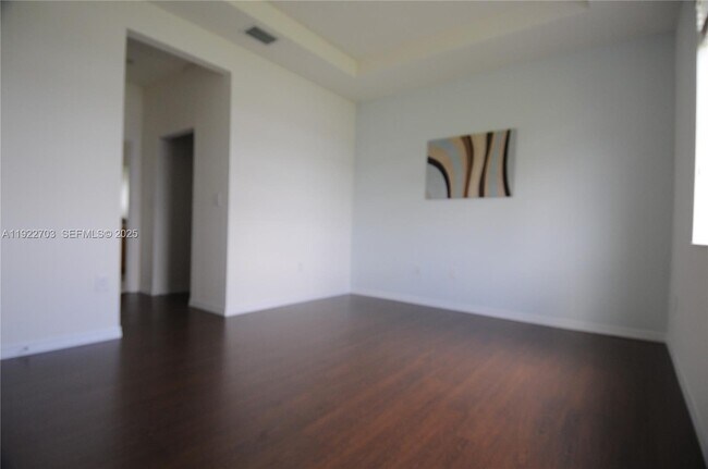 Foto del edificio - 2173 SE 2nd St