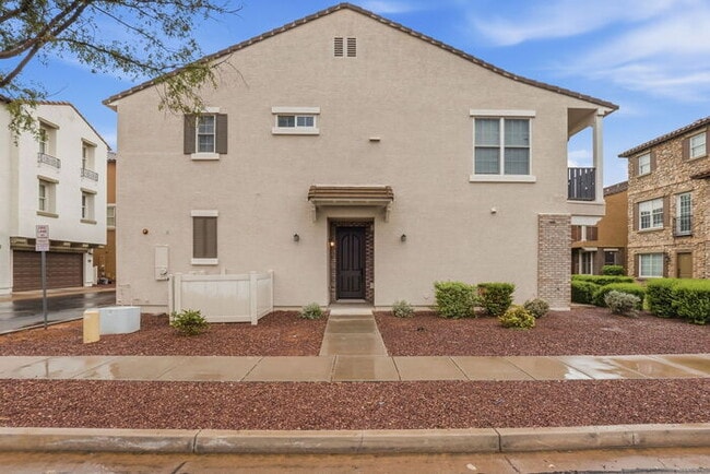 Building Photo - 3613 E Edna Dr