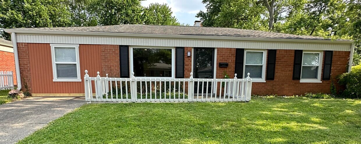 Foto principal - 8101 Shibler Dr