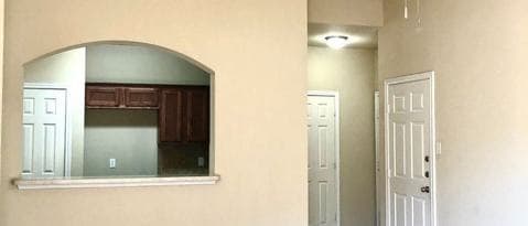 Building Photo - 1021 Newcastle Dr