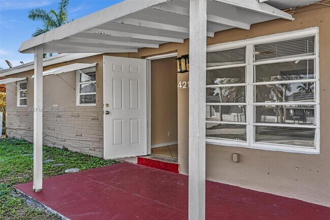 Foto del edificio - 4214 SW 49th Ct