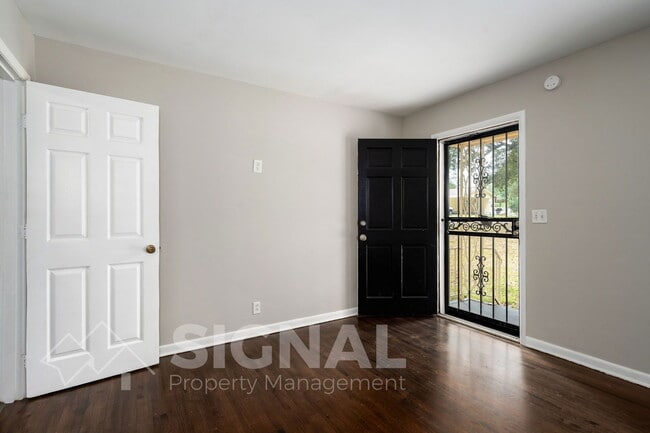Foto del edificio - 2245 3rd St NE