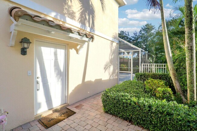 Building Photo - 468 Capistrano Dr