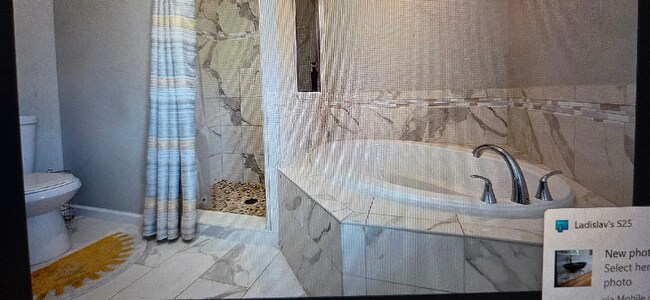 Building Photo - 15-1888-1888 22nd Ave