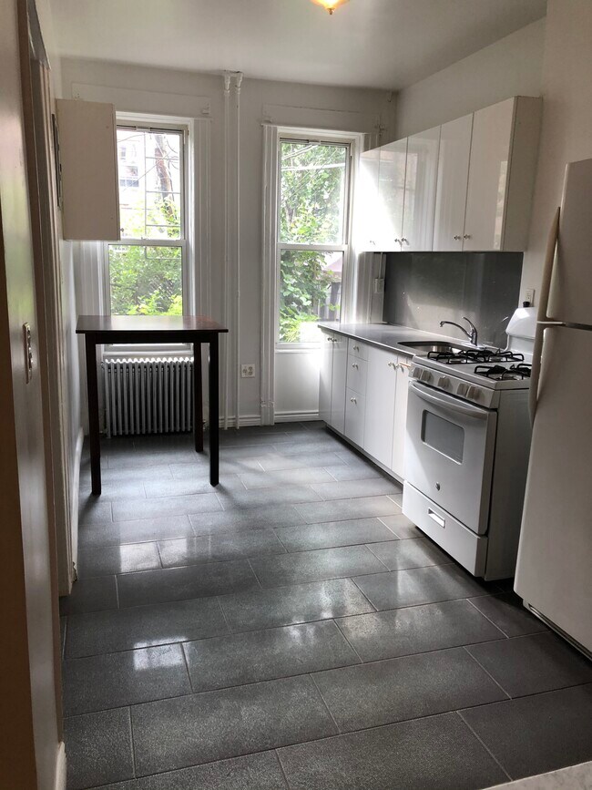 Building Photo - 3022 44th St