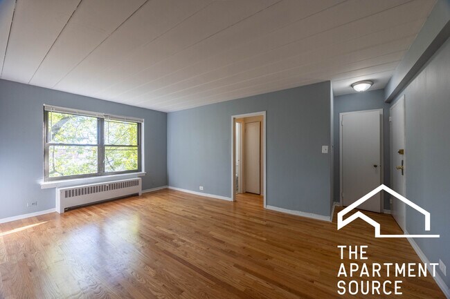 Foto del edificio - 1360 W Touhy Ave