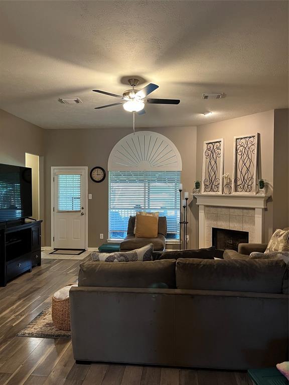 Building Photo - 20307 Fairfield Trace Dr