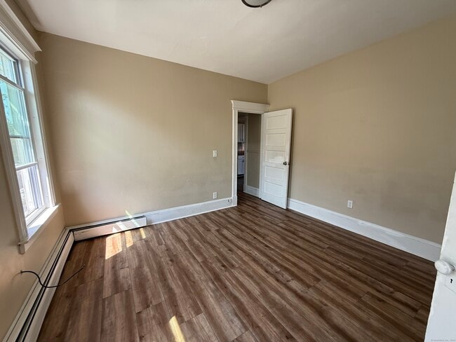 Building Photo - 838 Capitol Ave