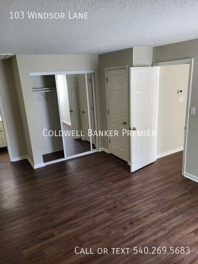 Foto del edificio - 103 Windsor Ln