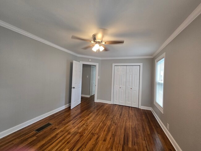 Foto del edificio - 2801 Oak St