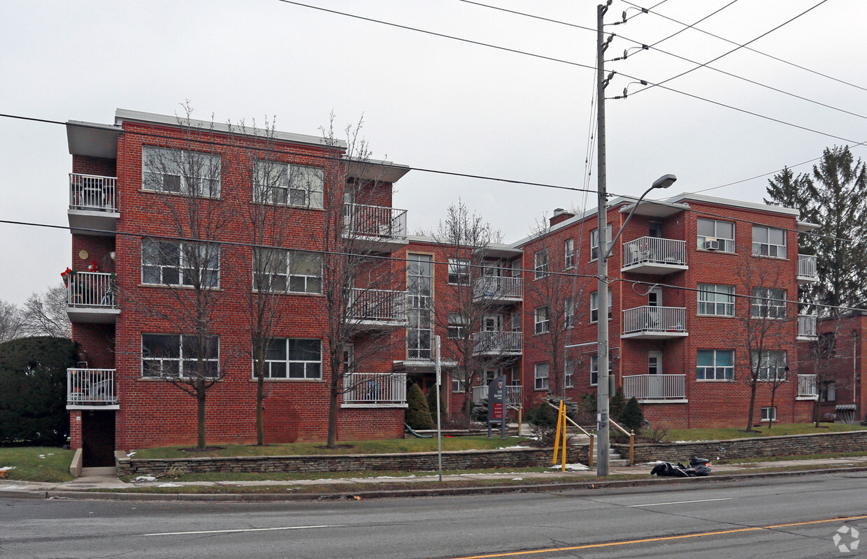 Building Photo - 1315 Bayview Ave
