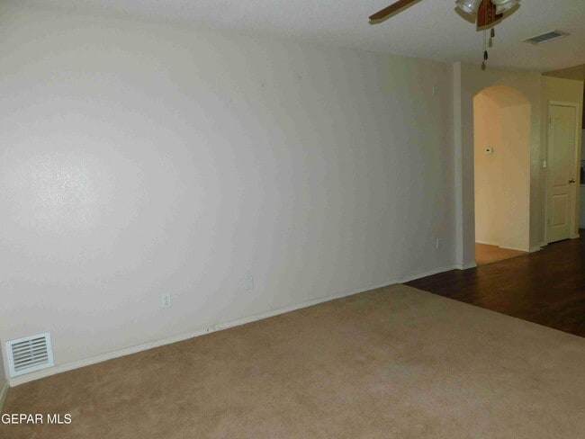Foto del edificio - 3408 Blue Earth Ln