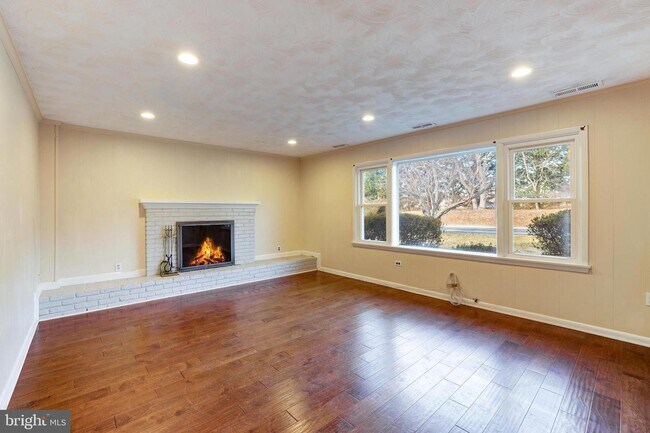 Foto del edificio - 1013 Westbriar Dr NE