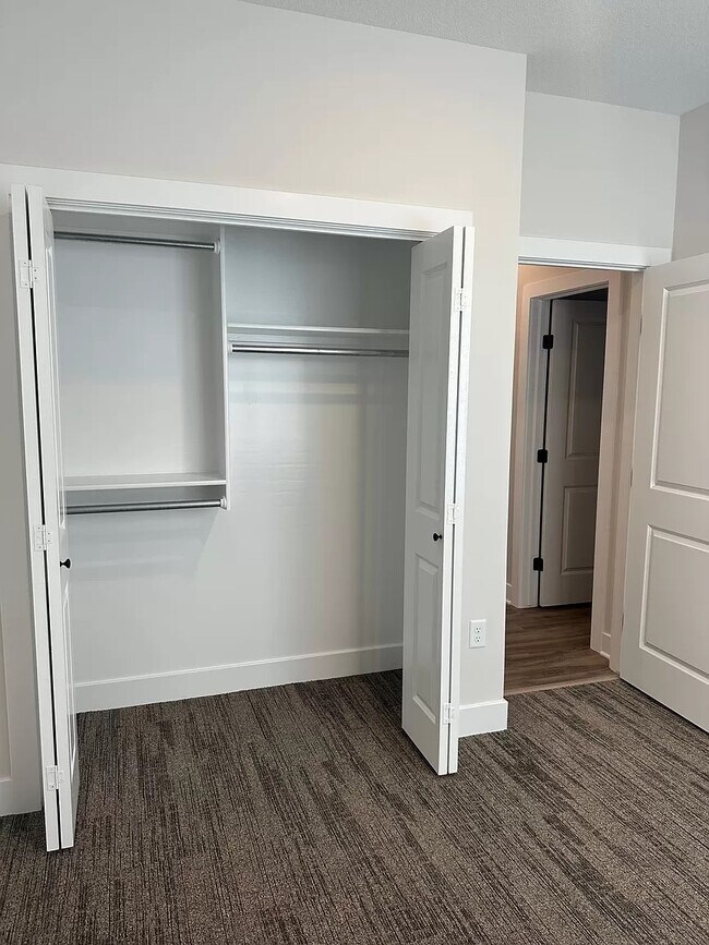 Foto del edificio - 15666 E 21st St N