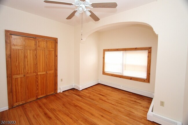 Building Photo - 8 Jerome Ave