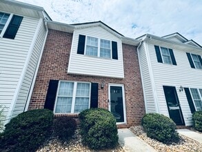 Building Photo - 3600 Old Forest Rd
