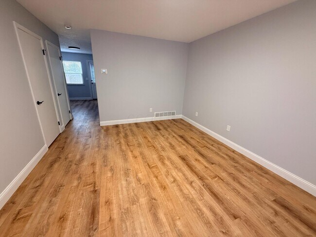 Foto del edificio - 5317 Shiloh Dr