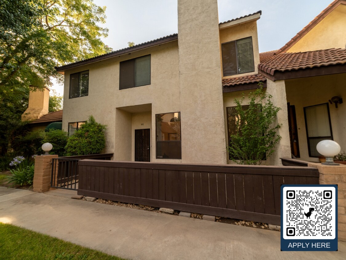 Foto principal - **$1,000 Off Second Month’s Rent!** Modern...