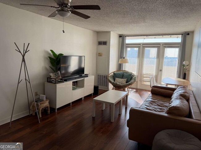 Foto del edificio - 375 Ralph McGill Blvd NE