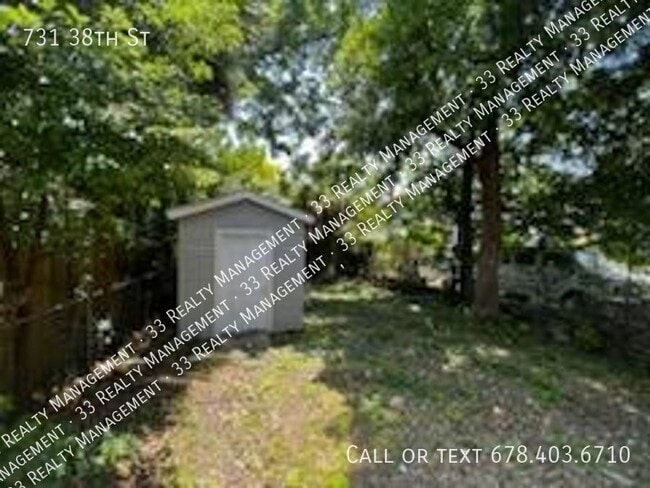 Foto del edificio - 731 E 38th St