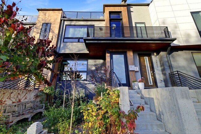 Foto del edificio - Luxury Furnished Rental in the Heart of Denver - Custom finishes meets undeniable style!