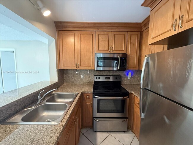 Building Photo - 6555 W 26th Dr