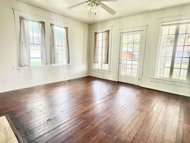 Photo - 420 St Rose Ave House