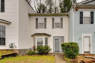 Building Photo - 1064 Huntington Trace