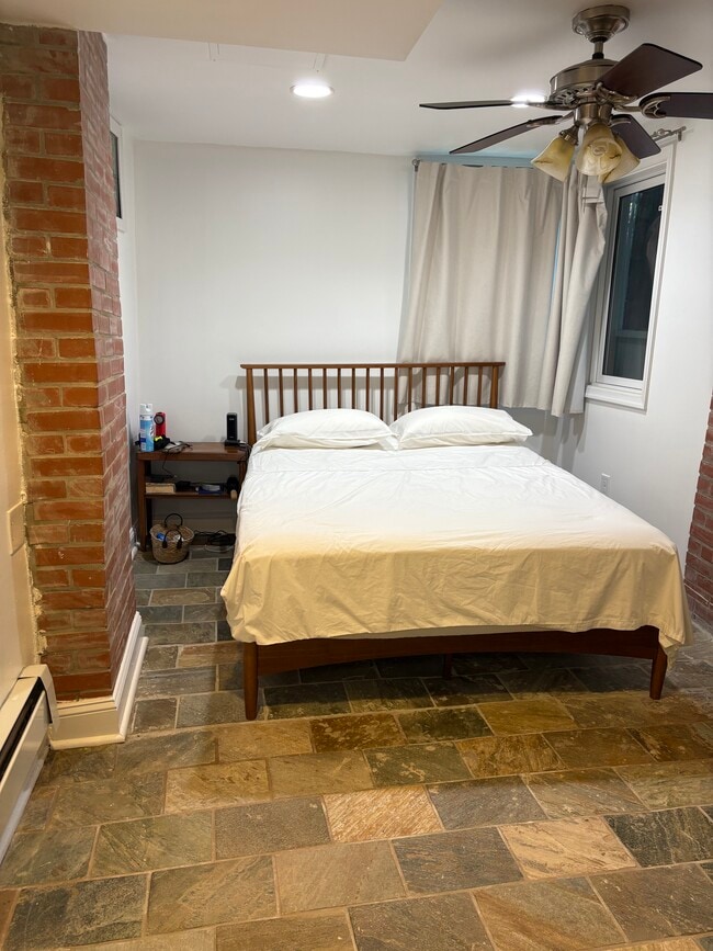 Large bedroom with view to garden - 1712 Euclid St NW