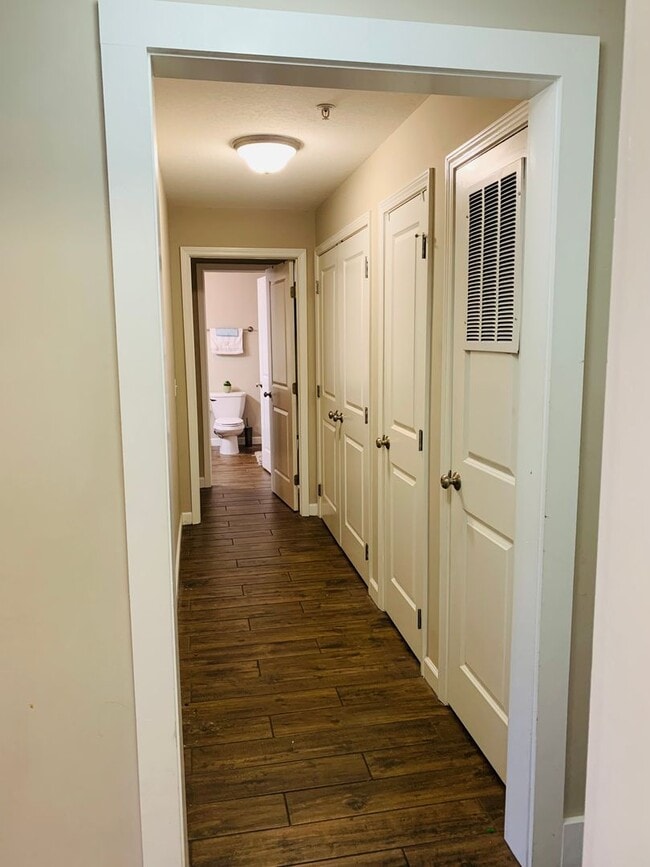 Foto del edificio - Tower Place #303