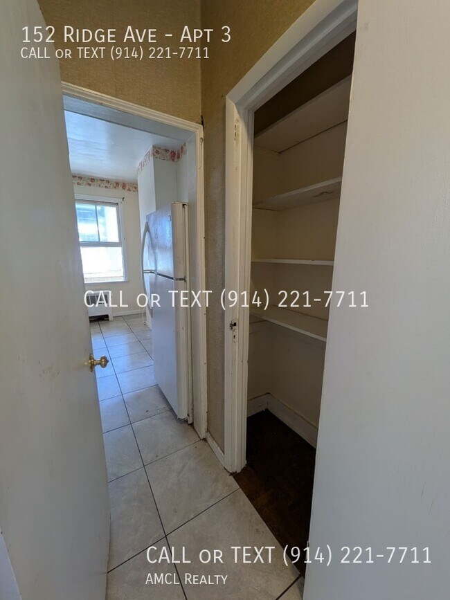 Foto del edificio - 152 Ridge Ave