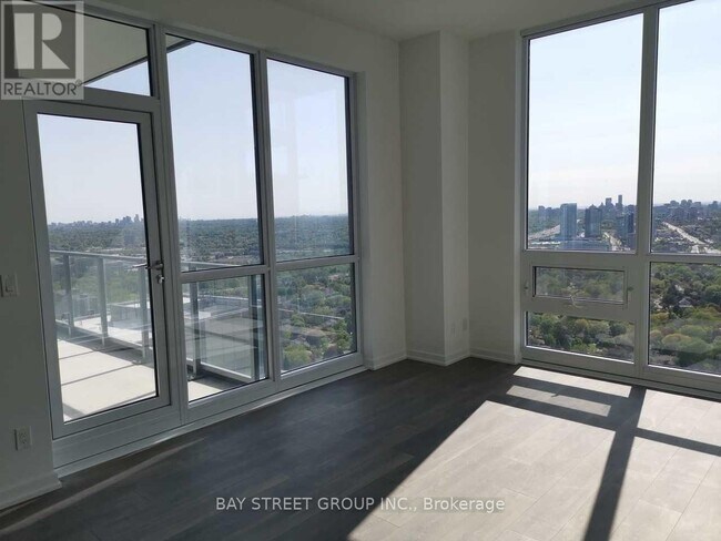 Building Photo - 56 Forest Manor Rd