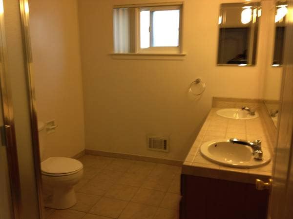 Building Photo - 1452 Gordon St