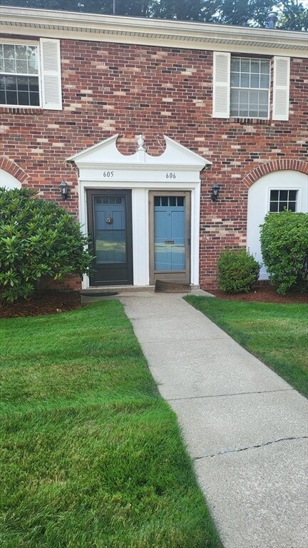Foto del edificio - 606 Windsor Dr N