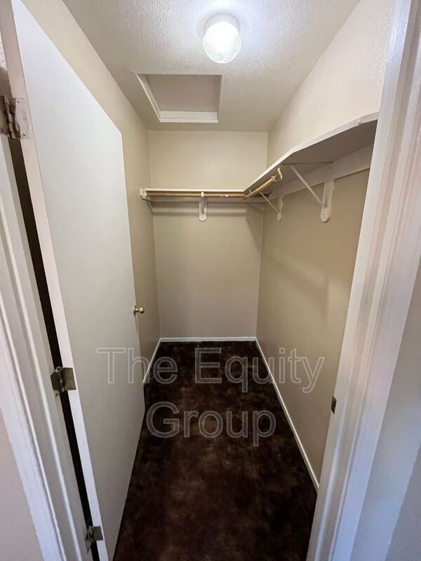 198 S B St Unit 3, Porterville, CA 93257 Condo for Rent in