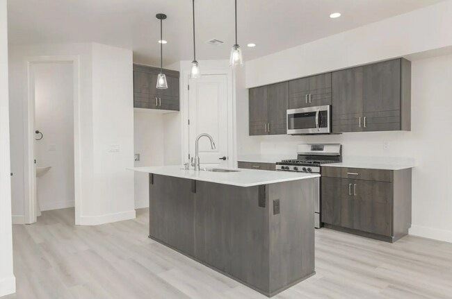 Foto del edificio - 293 S 1930 W