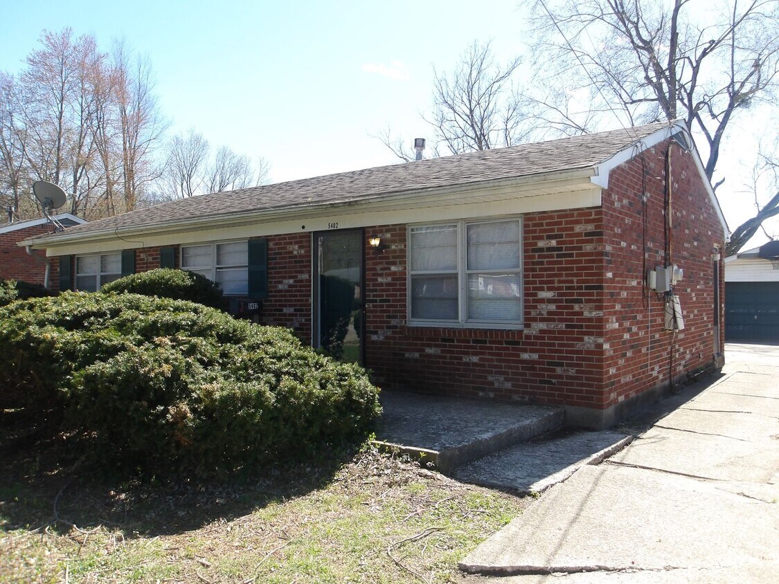 3BR/1BA House off of Dixie Hwy - 3BR/1BA House off of Dixie Hwy