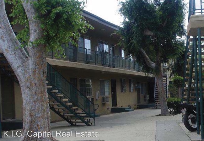 Building Photo - 640 W Vesta St
