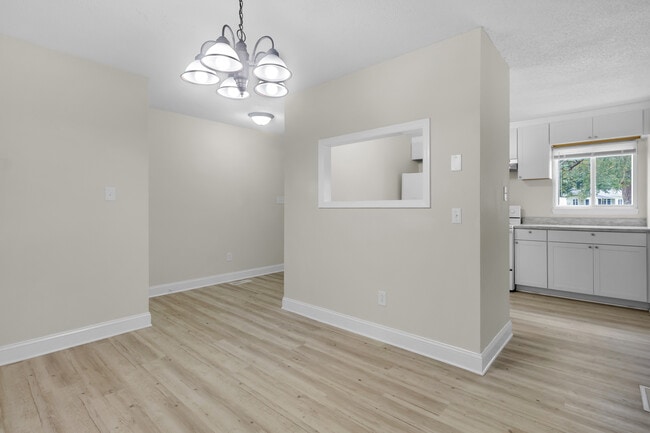 Building Photo - 125 Pirates Rd