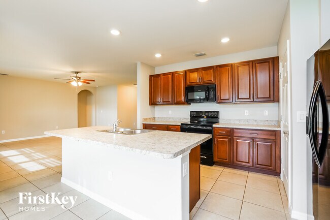 Foto del edificio - 4333 SW 9th Pl